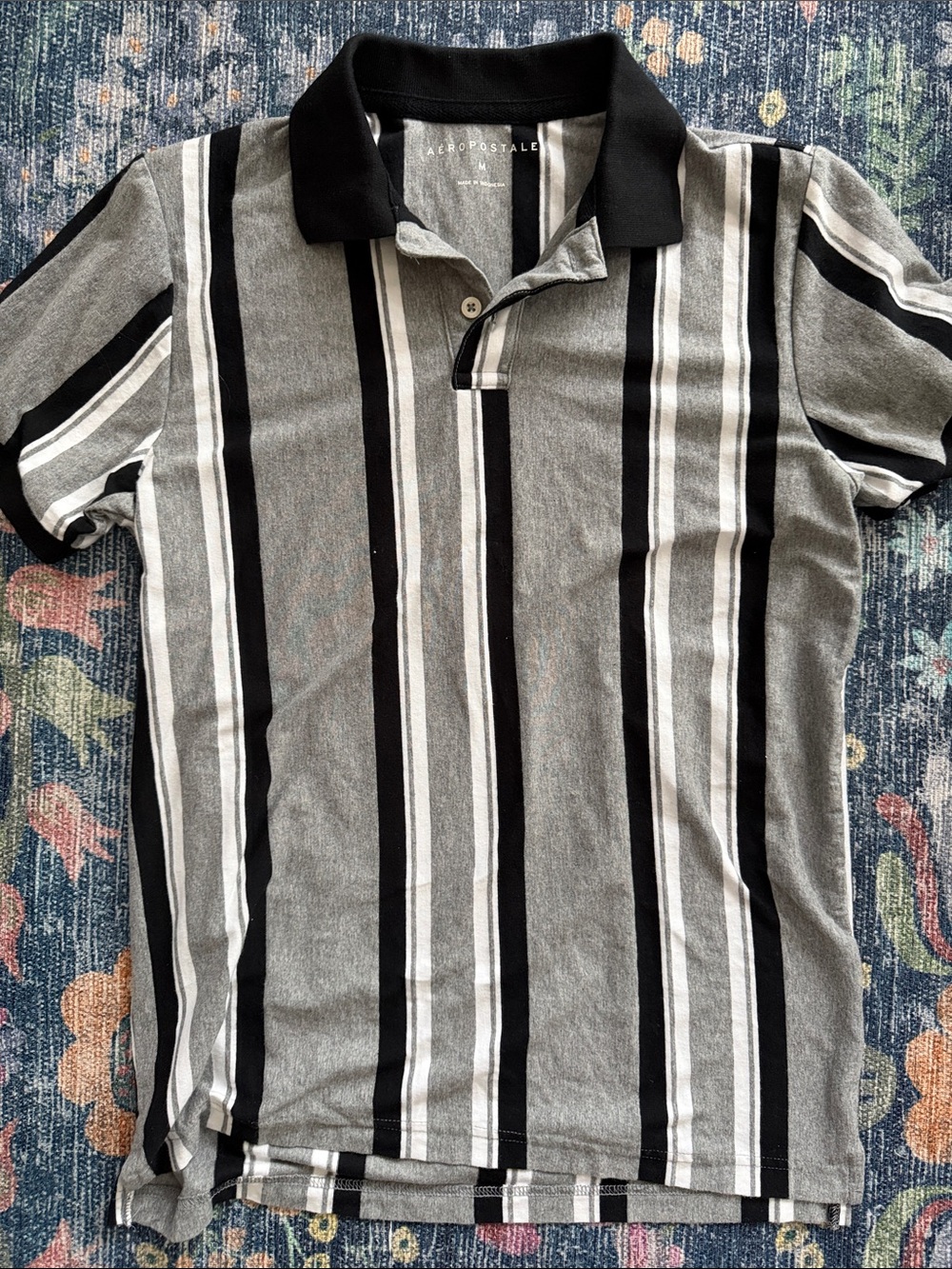 Aeropostale Men’s Black, Gray & White Vertical Stripe Polo